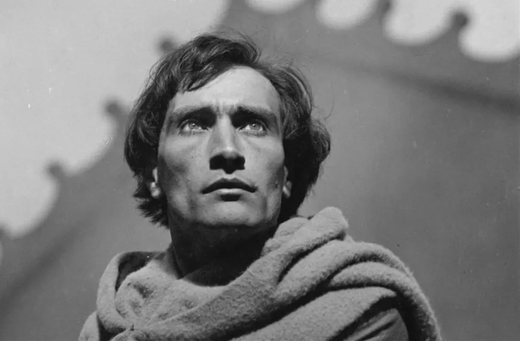 Antonin Artaud, escritor, ator e teórico.